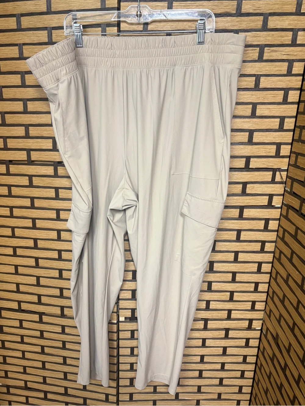 Old tan sleektech active pants size xxl